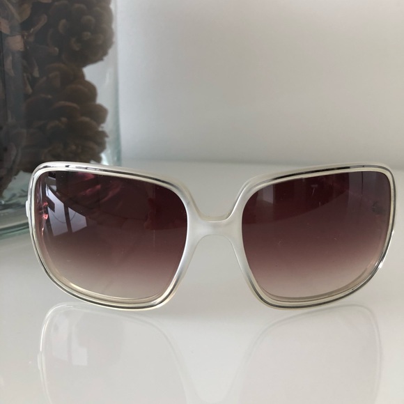 Oliver Peoples Accessories - ☀️NWOT Tags Oliver Peoples Sunglasses☀️